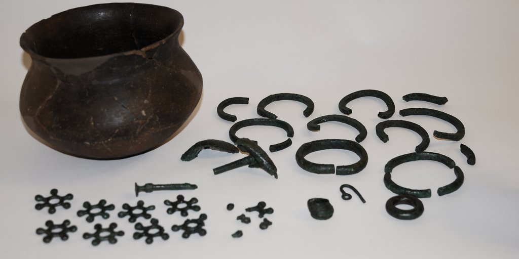 Du matériel archéologique provenant de la Nécropole de Valdieri (© Augusto Rivelli PNAM)