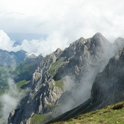 Panorama de la Cime du Pianard : zone de couverture sédimentaire du Massif Cristallin.  (© Augusto Rivelli PNAM)